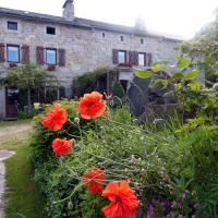 Le gîte de Lajo et sa fontaine